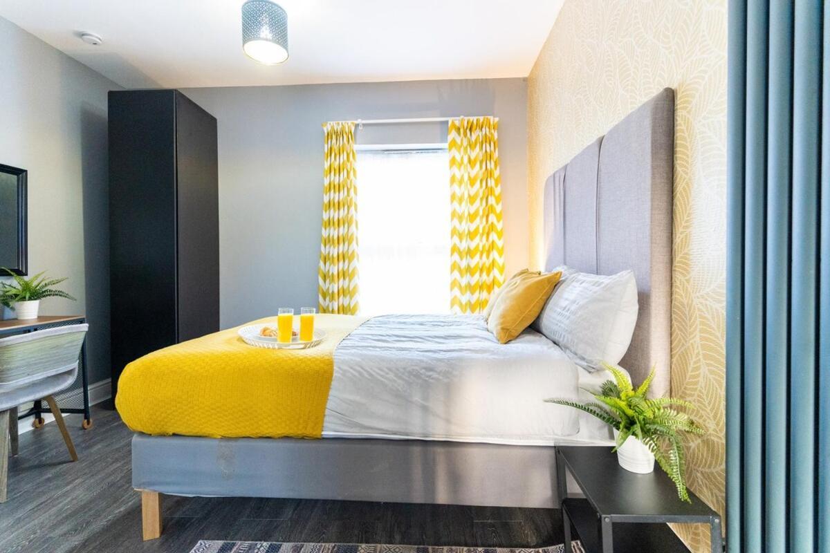 The Elegant Edgbaston Loft *